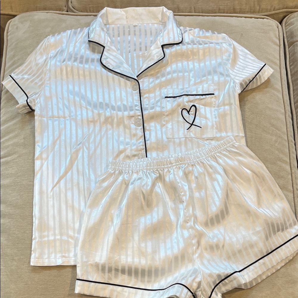 SHEIN White Striped Satin Pajama Set